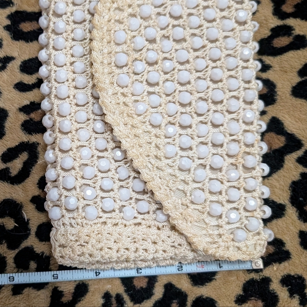 Vintage 1950s Bobbie Jerome beaded crochet ivory clutch - Picture 8 of 9